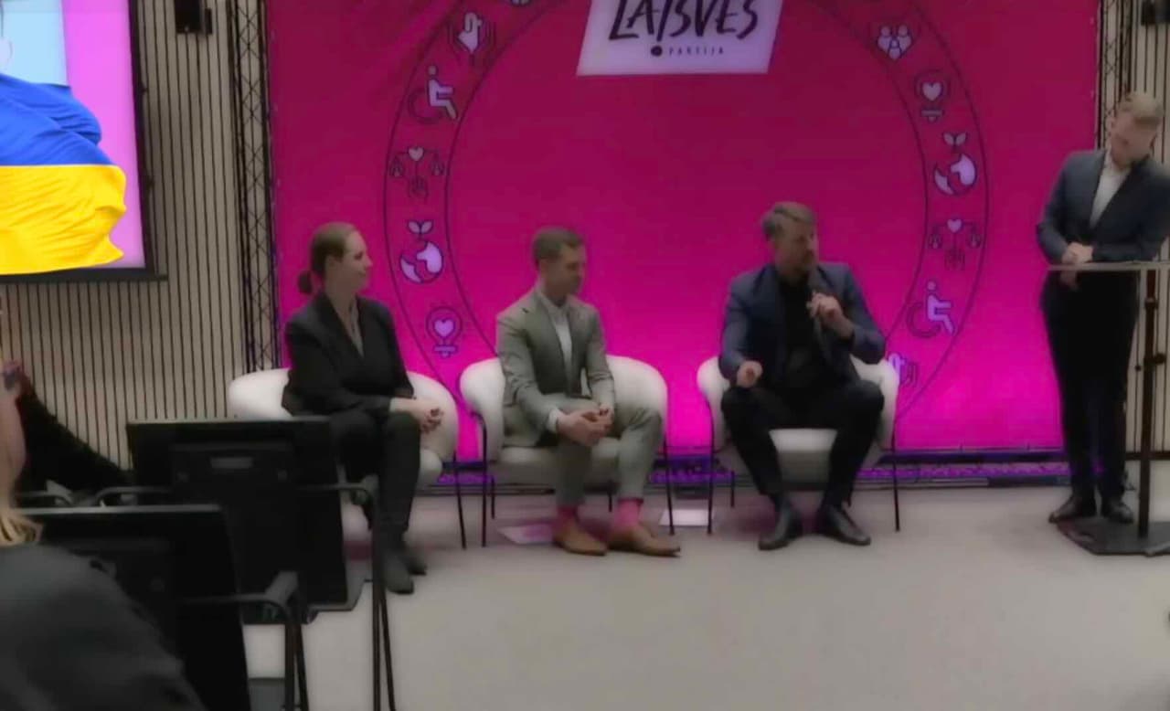 Lietuvos tapalyčių lyderis Raskevičius įveikė Petrikaitę su Savinu ir vadovaus Laisvės partijai