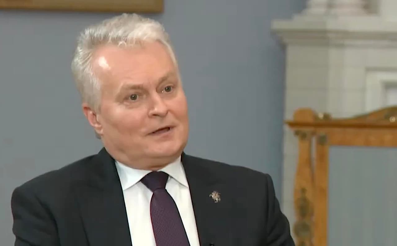 Nausėda prisipažino, kad jis, Šakalienė ir likę kolegos nenori amžinai likti vaikais
