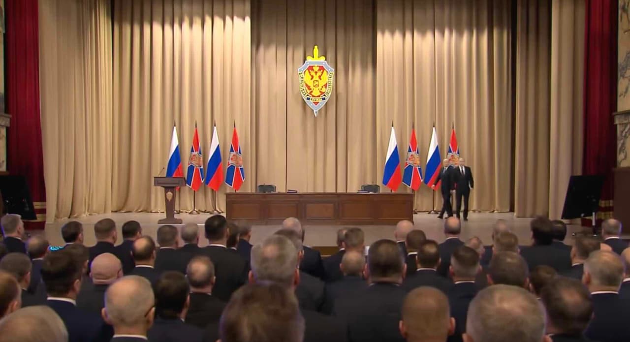 Putinas įspėjo žvalgybos tarnybas apie bandymą sužlugdyti Rusijos ir JAV dialogą