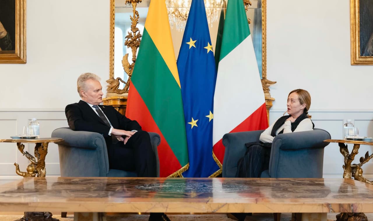 Nausėda: Europa turi sutelkti dėmesį į nuolatinę ir stiprėjančią karinę paramą Ukrainai