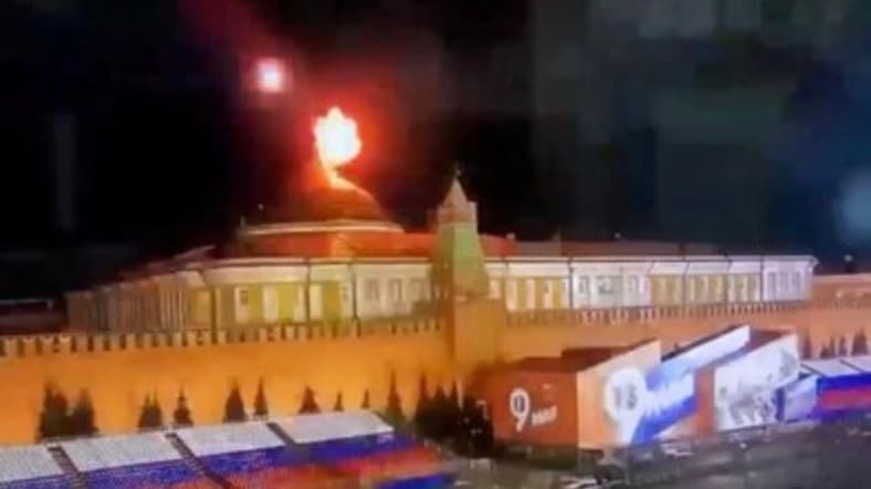 Ukrainiečiai dronais atakavo Maskvą, mėgindami užmušti Putiną, bet nepataikė