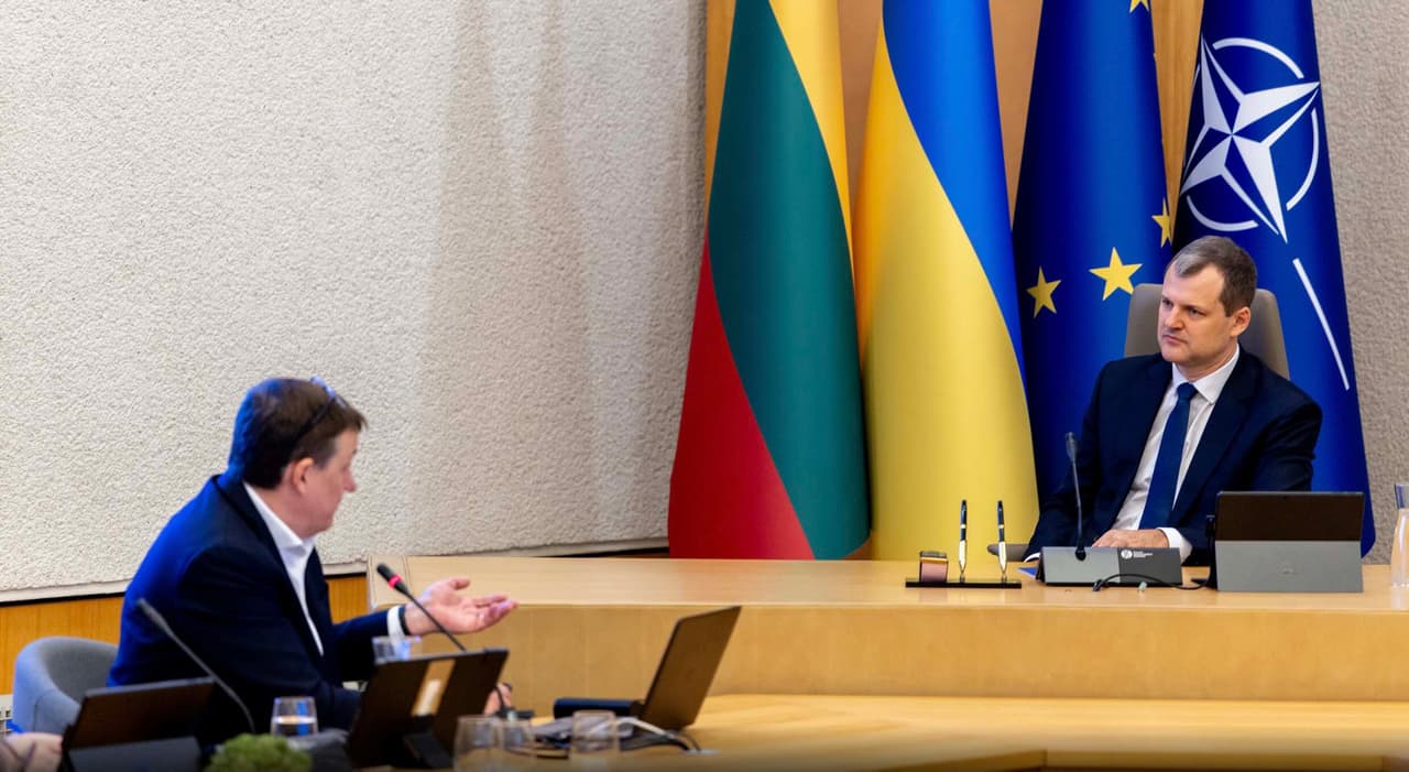 Paluckas su Investuotojų forumu aptarė ir strateginį atgrasymo finansavimą
