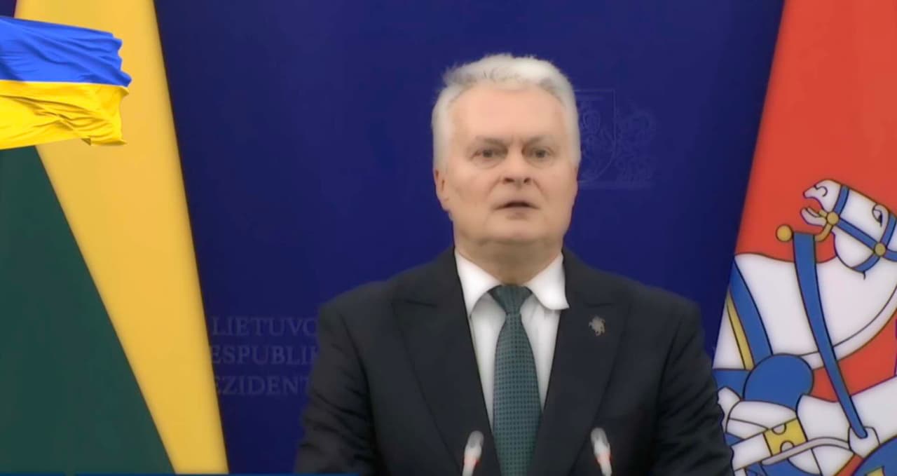 Nors Kinija yra Lietuvos priešas, svarstoma atkurti santykius