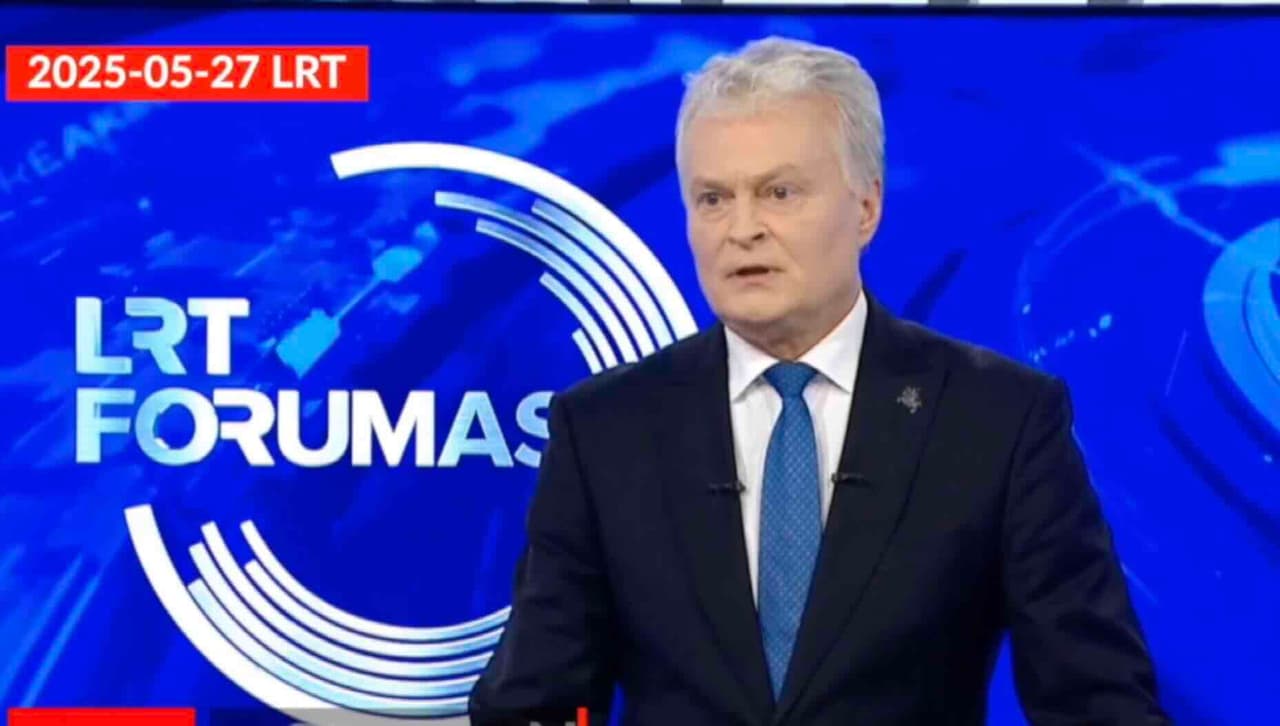 Tauta vieningai pritarė Nausėdos sprendimui, atimti apdovanojimą iš Vaitkaus