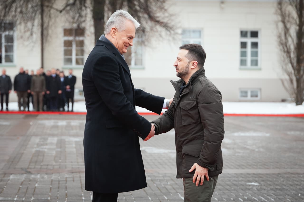 Zelenskis telefonu gavo tvirtą Nausėdos pažadą