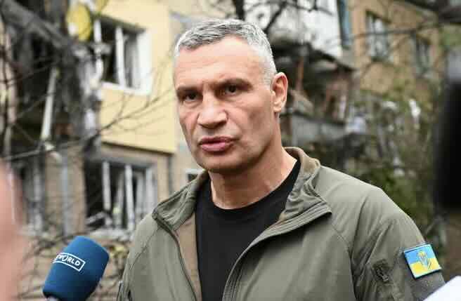 Kličko ragina mažinti mobilizacijos amžių Ukrainoje nuo 25 iki 22 metų