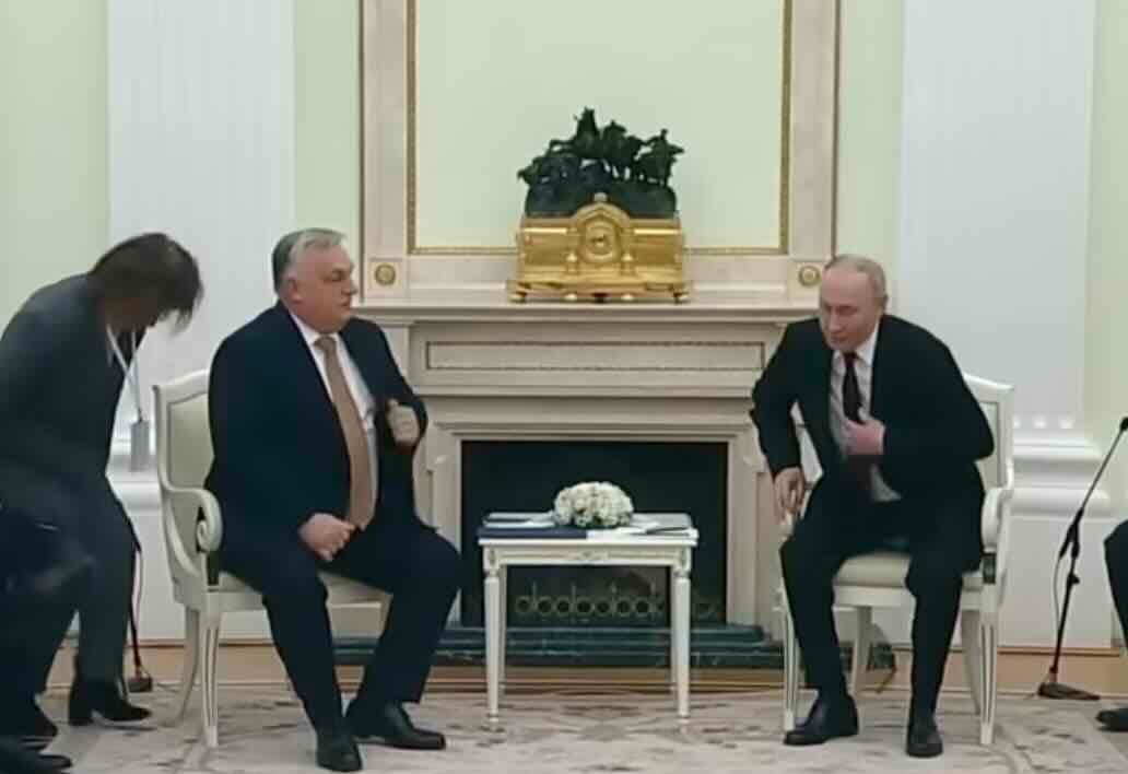 Vengrijos premjeras ir Rusijos prezidentas susitiko Maskvoje