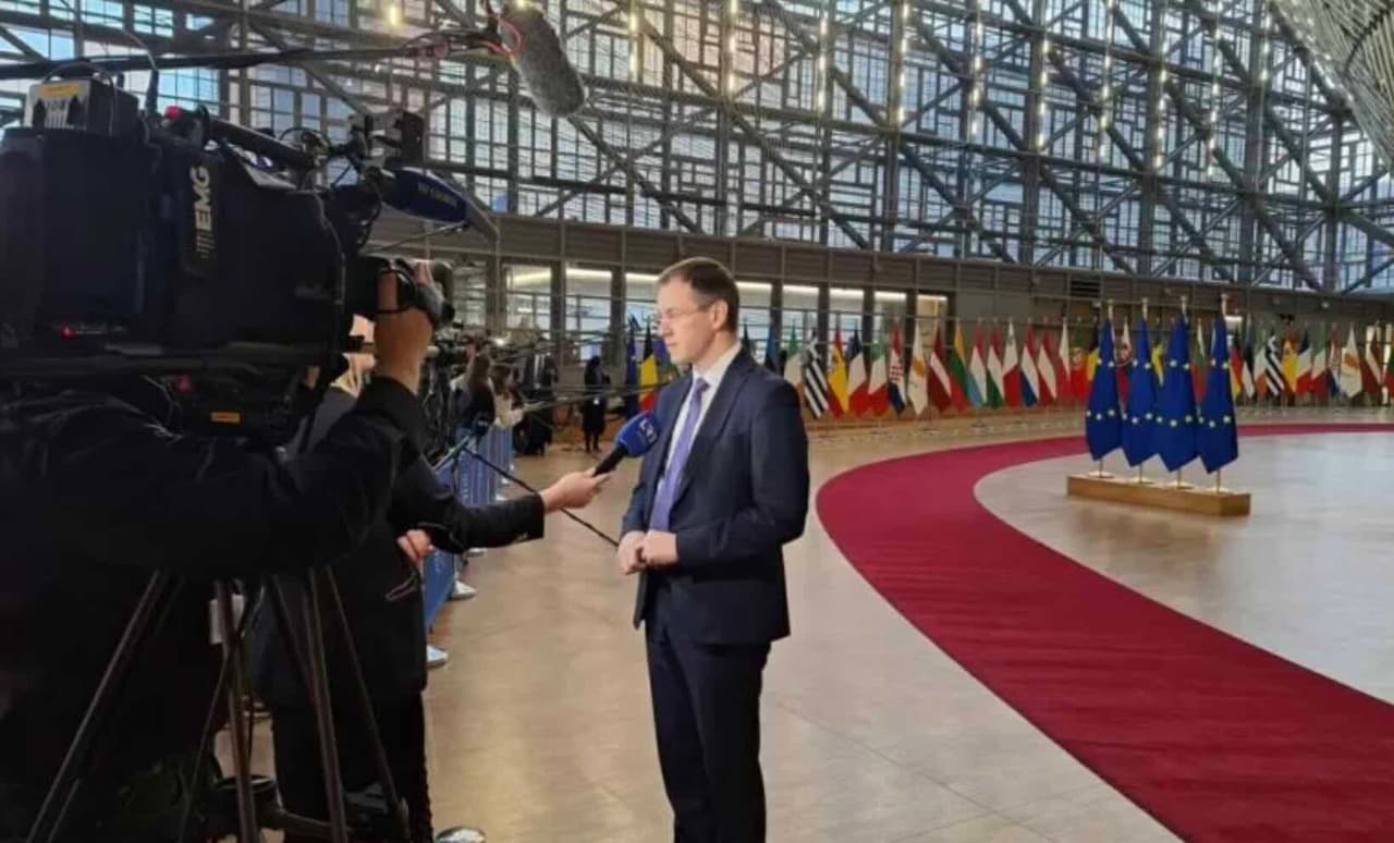 K. Aleksa Briuselyje atsidūrė pasaulio žiniasklaidos dėmesio centre.