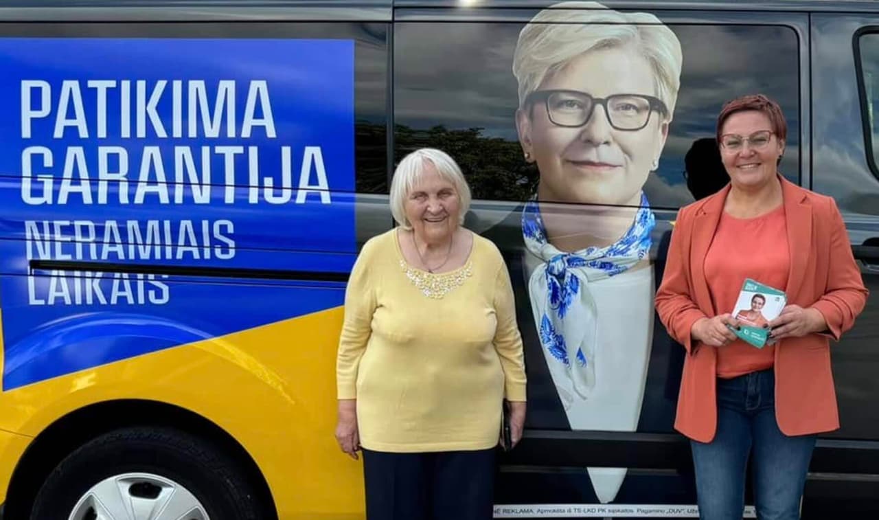 **Daiva Ulbinaitė (dešinėje).**