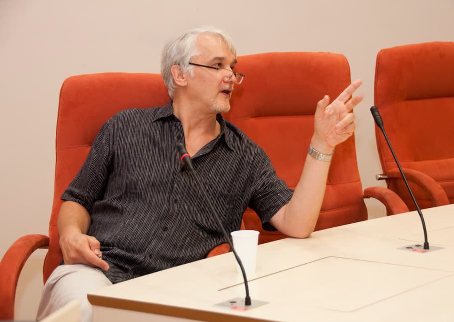 Sociologijos profesorius Aleksandras Dobryninas. Transparencyschool.org nuotr.