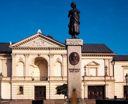 Anikės fontanas-paminklas. Nuotr. iš wikipedia.org