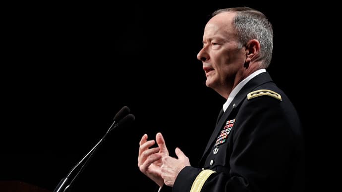 Nuo 2005-ųjų NSA vadovavęs generolas Keithas Brianas Alexanderis žurnalo „Wired“ buvo apibūdintas kaip galingiausias, daugiausia žinantis amerikietis