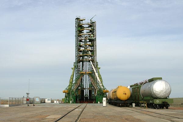 Kazachai veja rusus iš Baikonuro