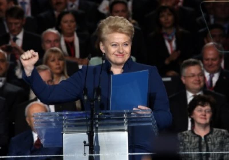 Is it allowed to go beyond the law to hide the President’s biography?