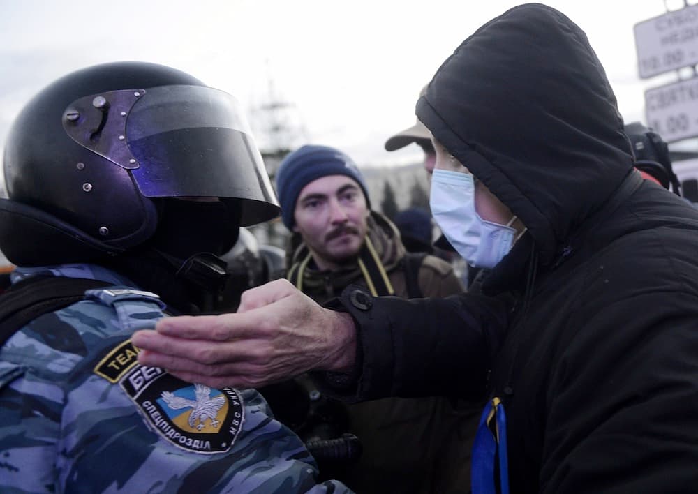 Protesto akcijos dalyviai Kijeve. EPA-Eltos nuotr.