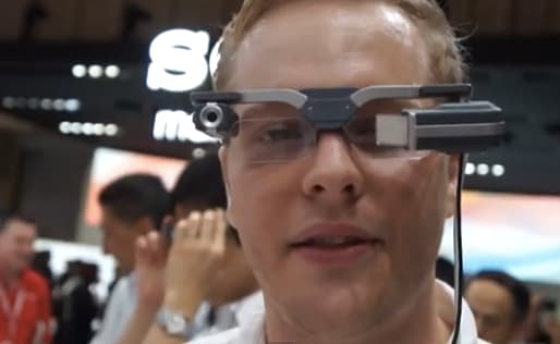 Japonų kuriami „Google Glass“ akinių analogai gali viską
