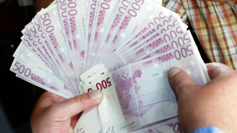 Vyriausybė spaus ministerijas greičiau skirstyti ES milijardus