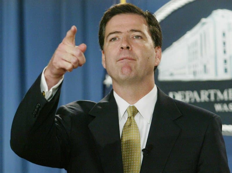 Jamesas Comey