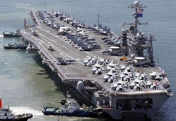 JAV laivyno lėktuvnešis „USS George Washington“. „Reuters“ nuotr.