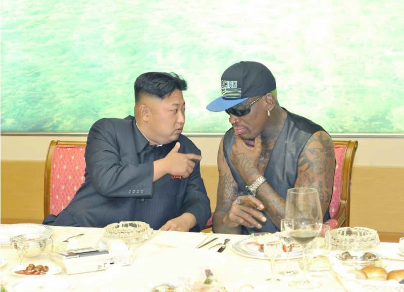 Šiaurės Korėjos vadas Kim Jong-unas ir D. Rodmanas. EPA-ELTA nuotr.