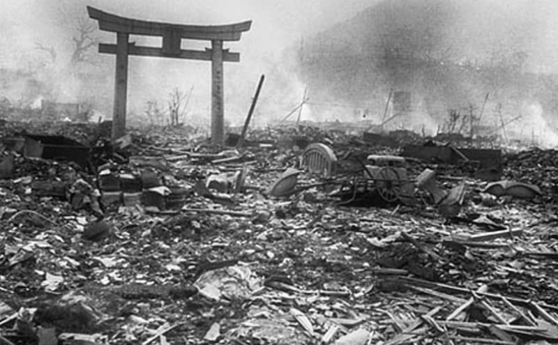 Japonijos Nagasakio miestas sprogus atominei bombai