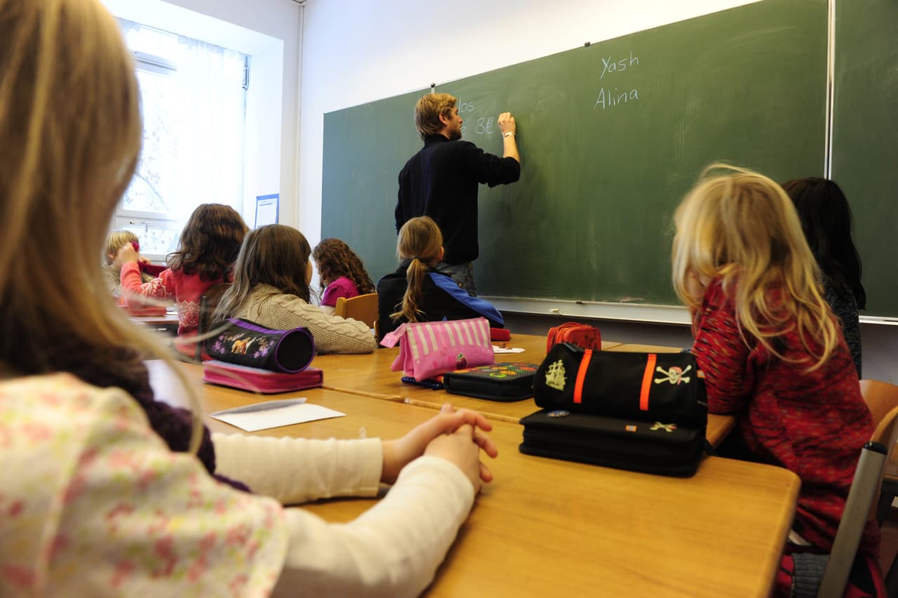 Augins naują rinką: Lietuvos bankas ir Švietimo ir mokslo ministerija nusitaikė į moksleivius