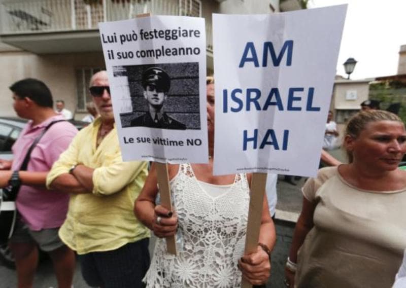 Protestas Romoje