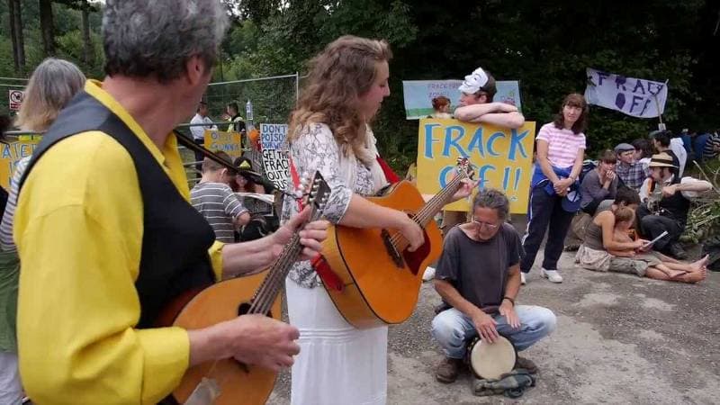 Protestas prieš skalūnų dujų gavybą