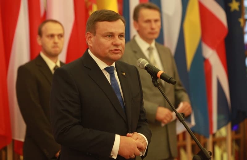Seimo pirmininkas V. Gedvilas apie Dalai Lamos vizitą: svarbiausia laikytis Užsienio reikalų ministerijos rekomendacijų