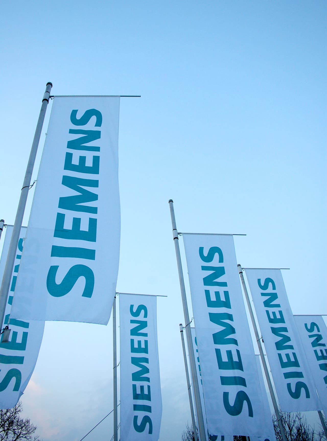 Lietuvos Aukščiausiasis Teismas nepanaikino „Siemens“ 30 milijonų litų turto arešto